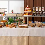 Mon 2*