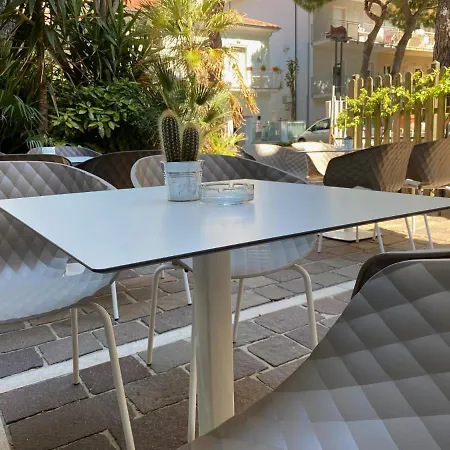 Mon 2* Misano Adriatico